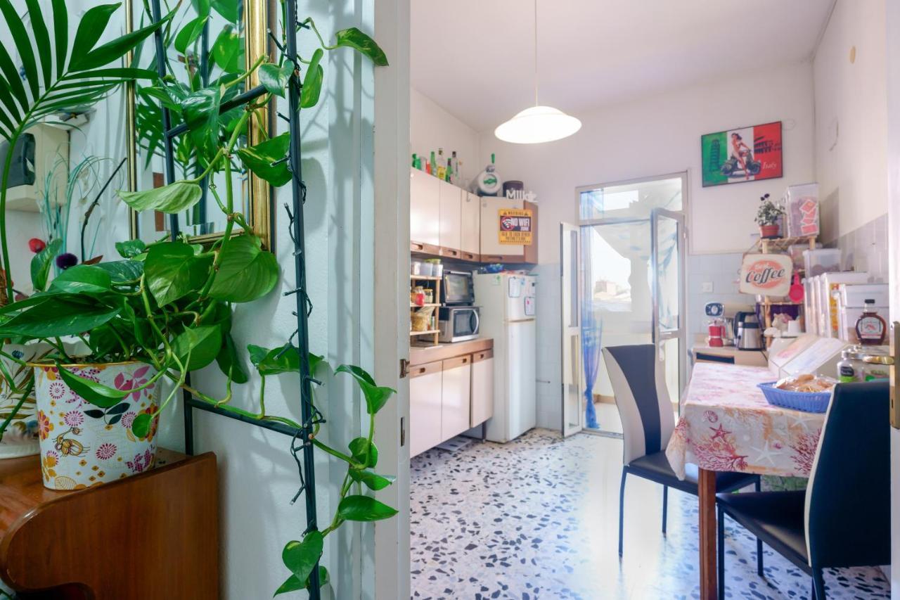 B&B Pothos - Eng Ita - Air Conditioning Wi-Fi Fridge Netflix Local Guide - Aria Condizionata, Frigo, Internet, Guida Locale Cagliari Extérieur photo