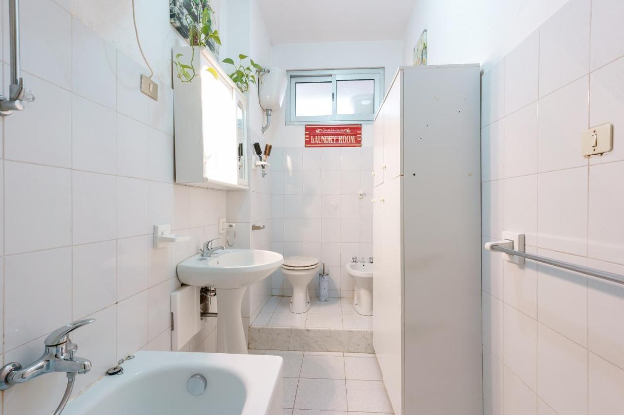 B&B Pothos - Eng Ita - Air Conditioning Wi-Fi Fridge Netflix Local Guide - Aria Condizionata, Frigo, Internet, Guida Locale Cagliari Extérieur photo