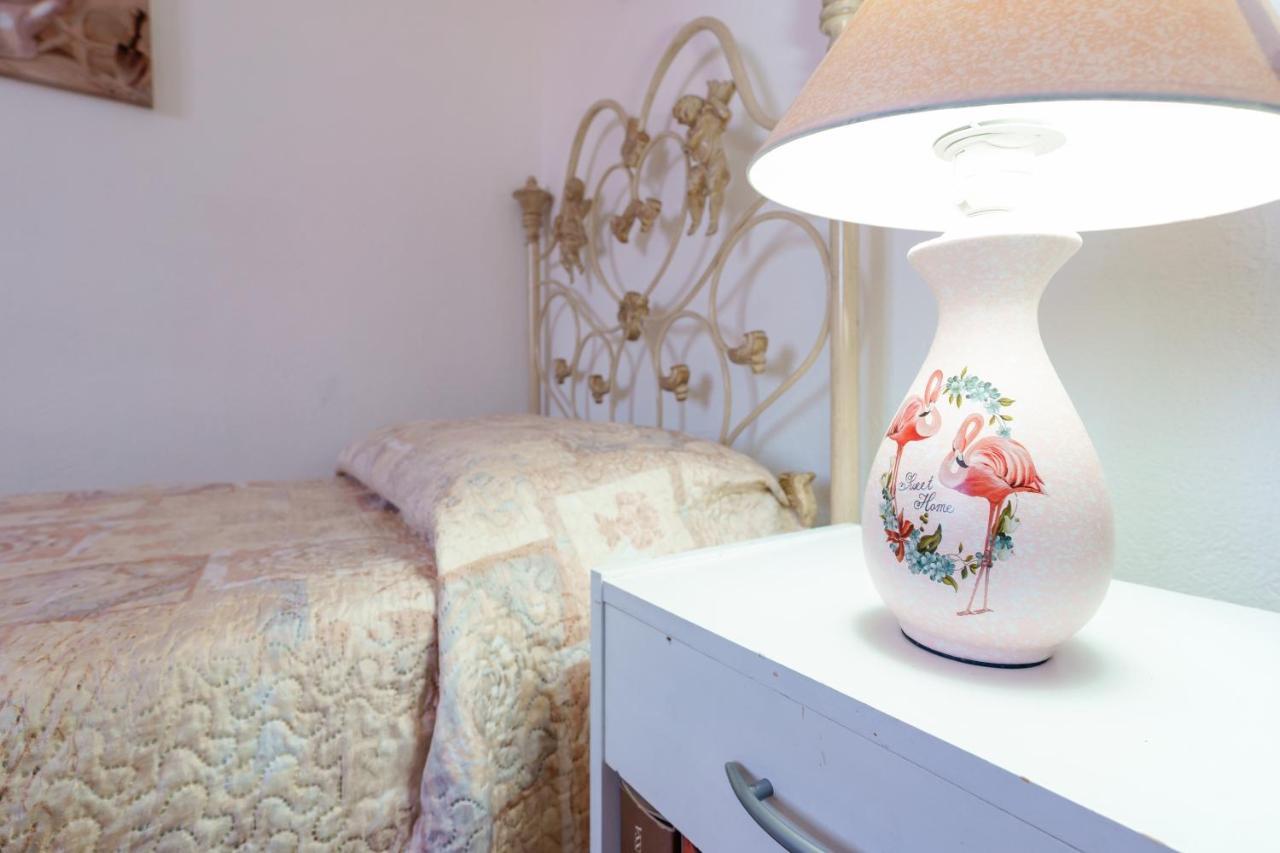 B&B Pothos - Eng Ita - Air Conditioning Wi-Fi Fridge Netflix Local Guide - Aria Condizionata, Frigo, Internet, Guida Locale Cagliari Extérieur photo