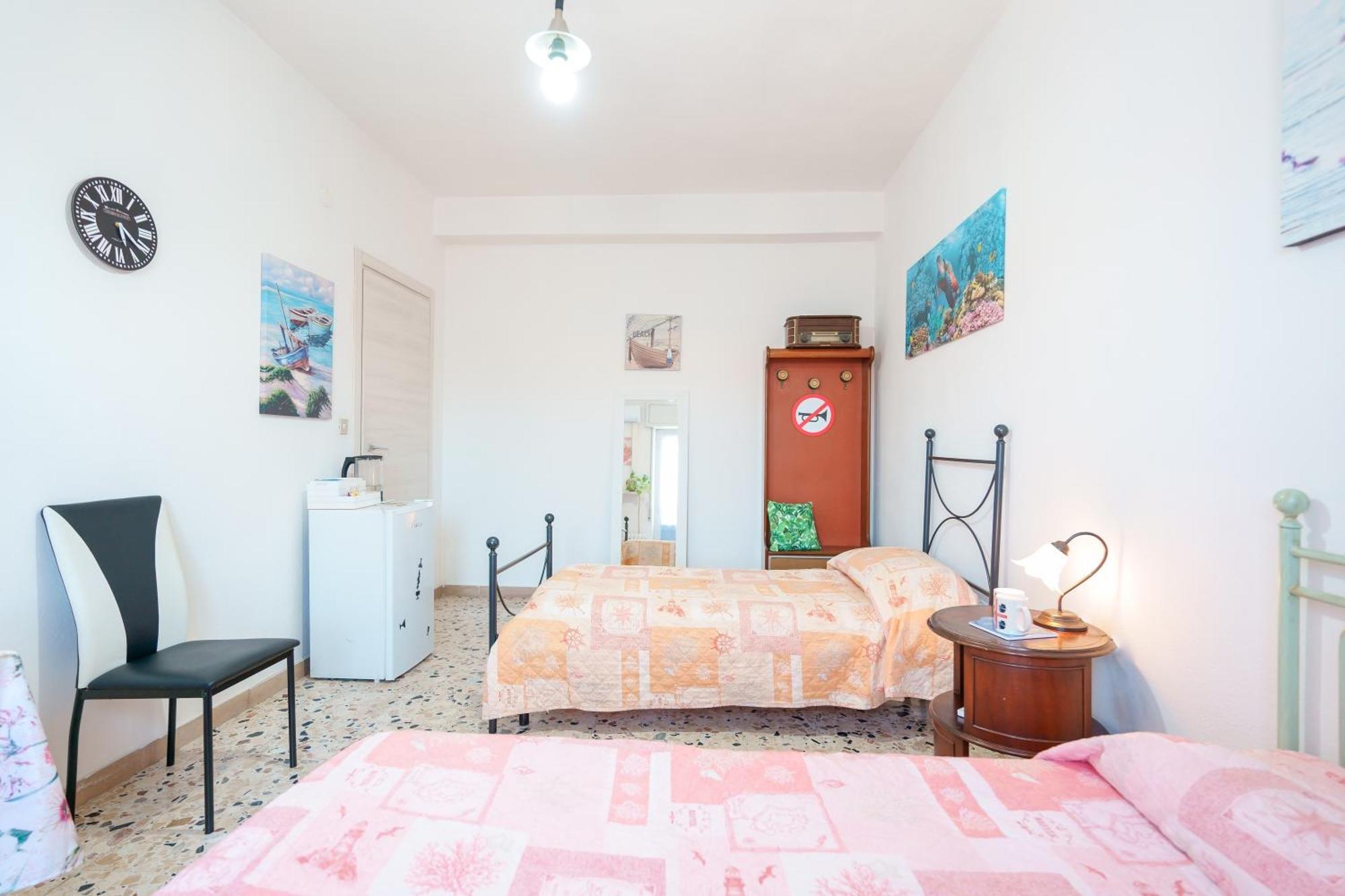 B&B Pothos - Eng Ita - Air Conditioning Wi-Fi Fridge Netflix Local Guide - Aria Condizionata, Frigo, Internet, Guida Locale Cagliari Extérieur photo